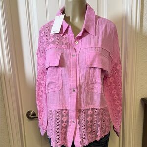 NWT' ANDREE BY UNIT Pink Lace Blouse‎
